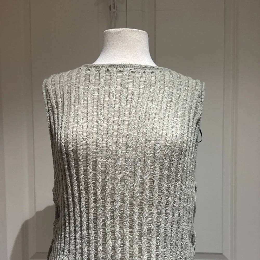 Divided Light Green Ribbed Tank Top - Picture 5 of 8